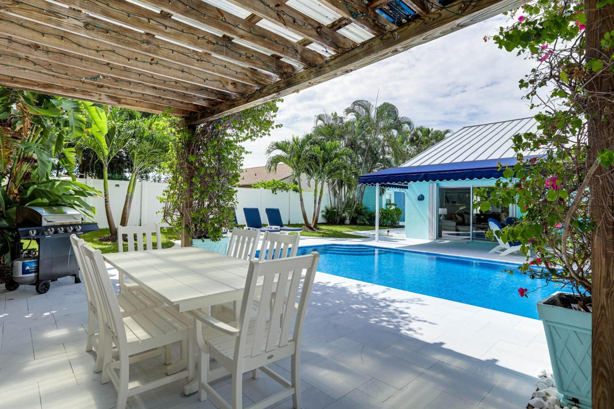 Coastal Villa With Private Yard And Heated Pool! North Palm Beach Eksteriør bilde
