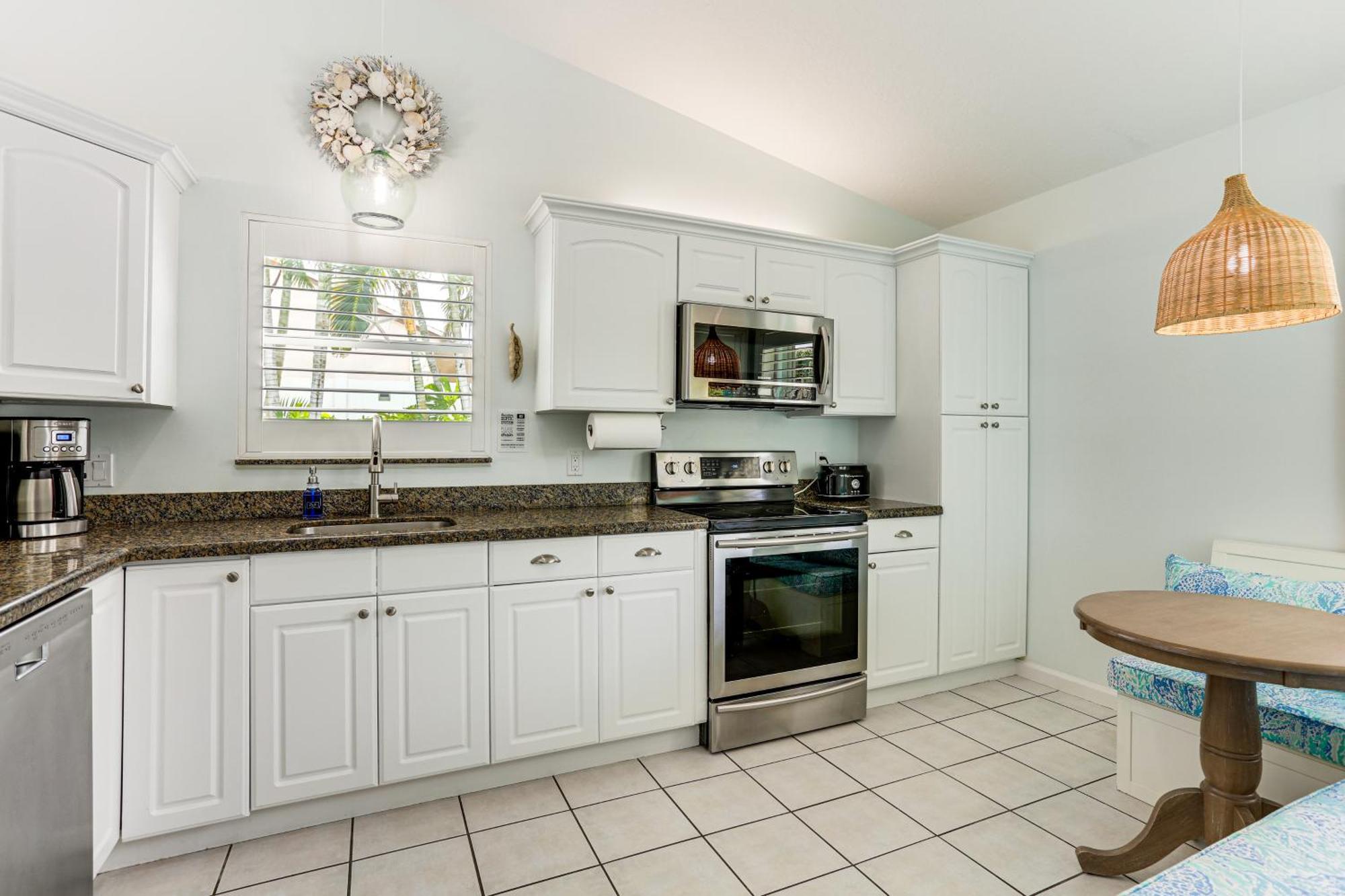 Coastal Villa With Private Yard And Heated Pool! North Palm Beach Eksteriør bilde
