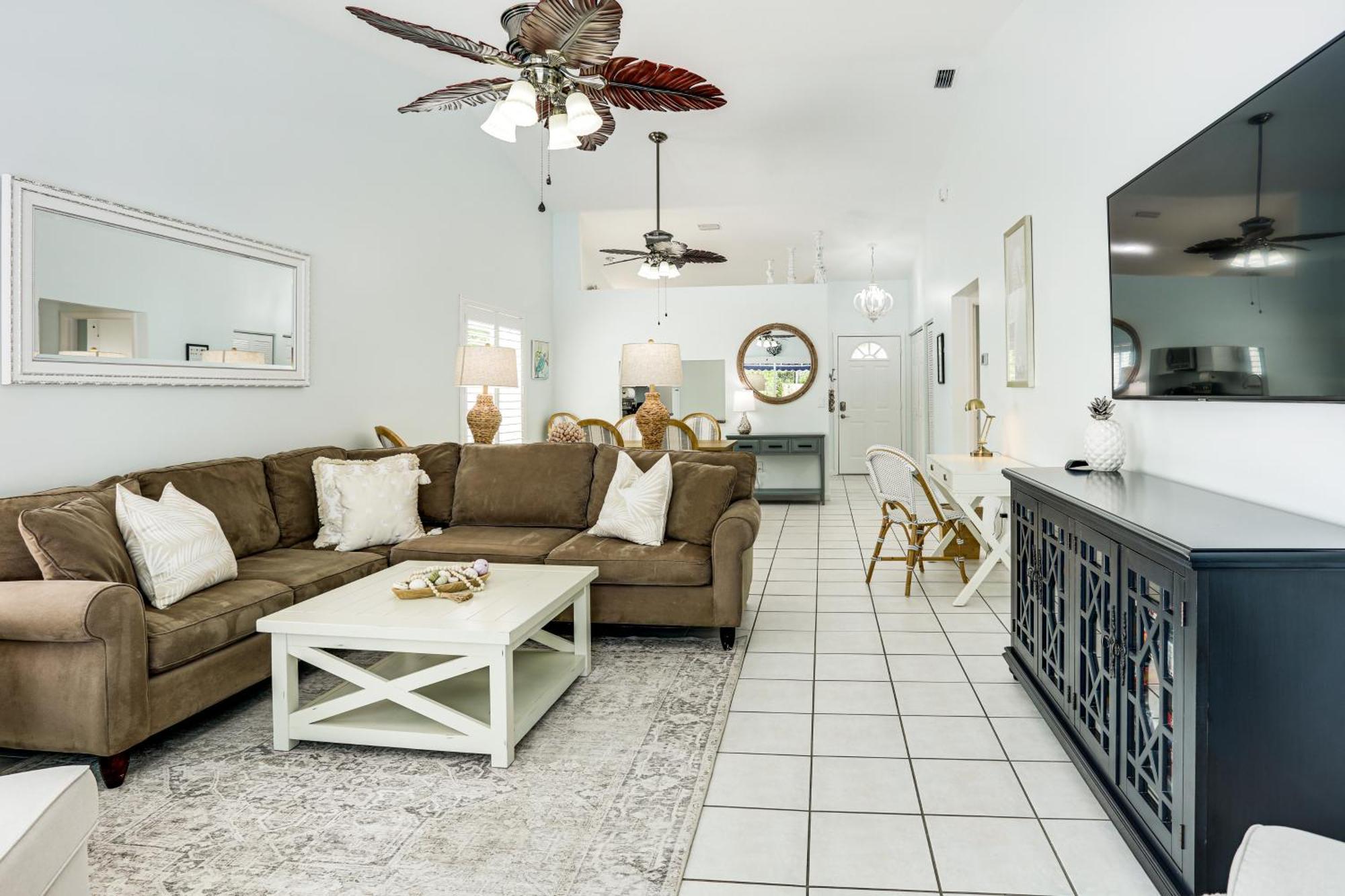Coastal Villa With Private Yard And Heated Pool! North Palm Beach Eksteriør bilde