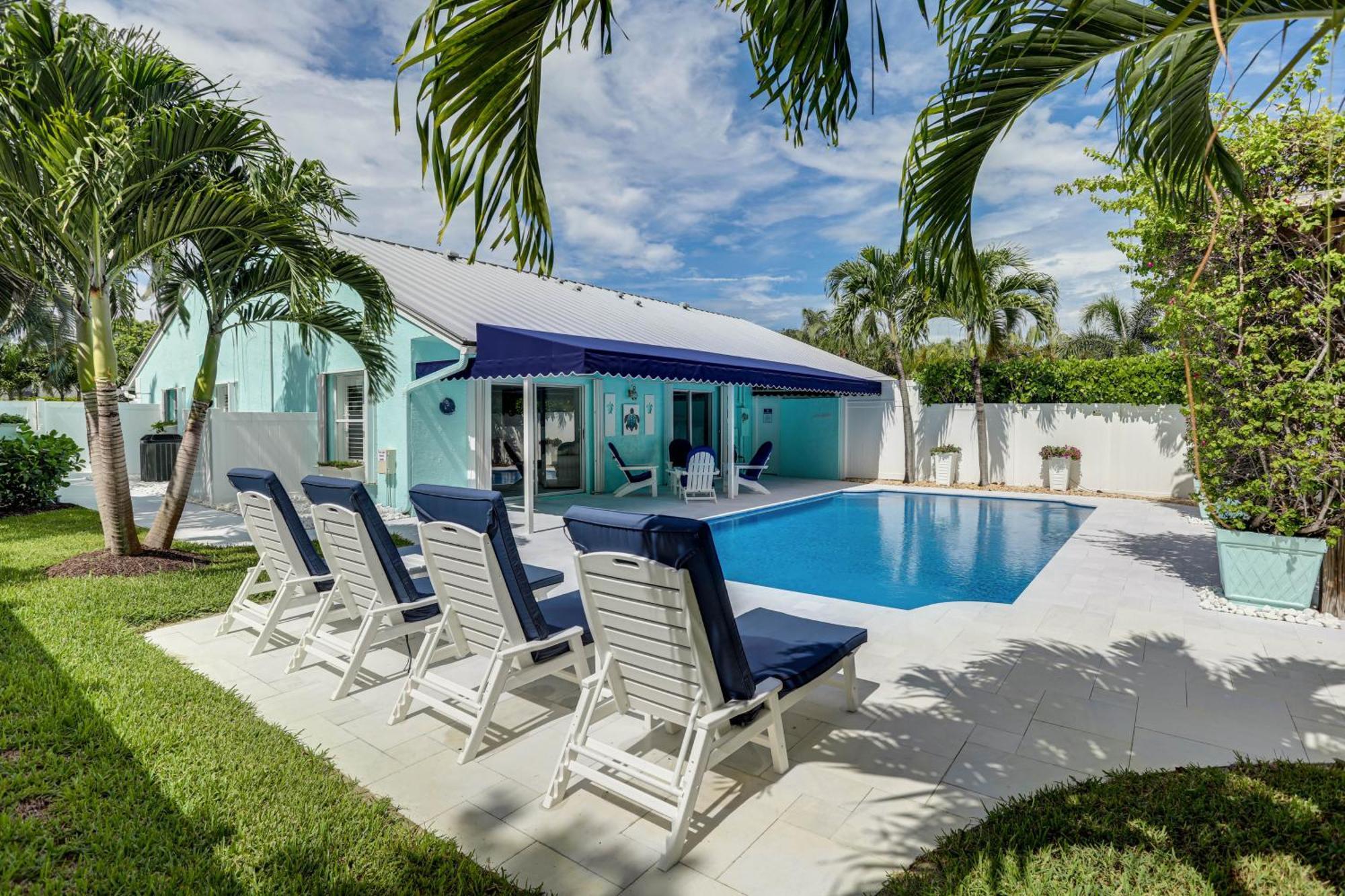 Coastal Villa With Private Yard And Heated Pool! North Palm Beach Eksteriør bilde